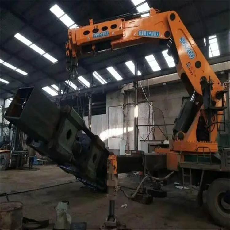 舞钢200吨折臂吊出租